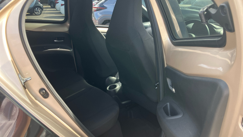 Toyota Aygo X 1.0 VVT-i Edge 5dr Petrol Hatchback